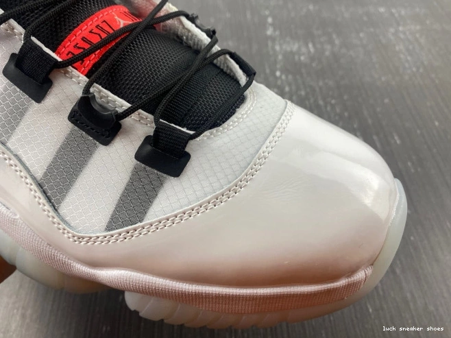 Rep LUCY DD3522-100 White 11 (CN Plug) Adapt Jordan Air 0720